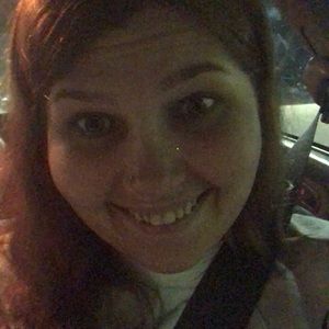 Meet your Posher, Denise